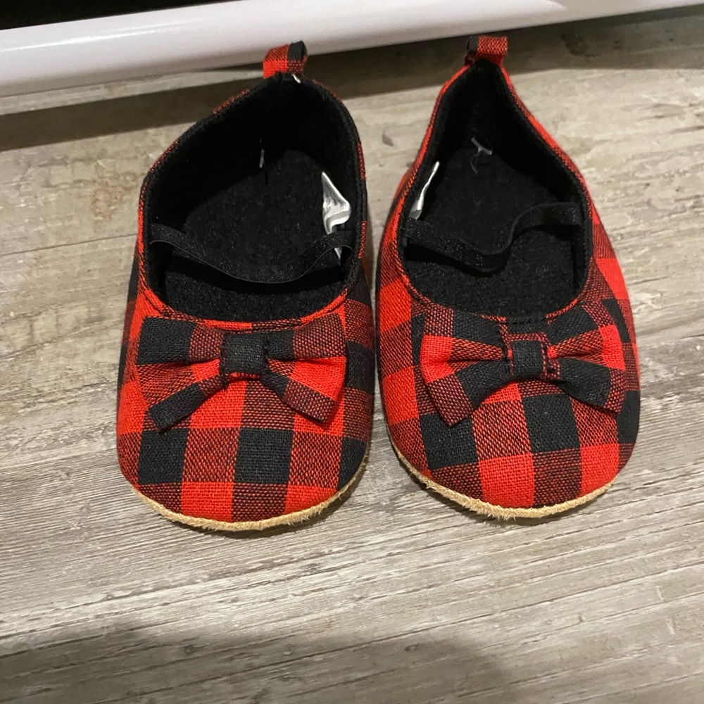 Plaid baby girl flats NWOT